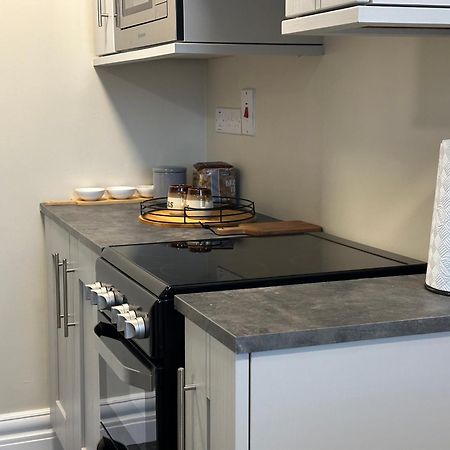 Adams Complex Apartment Tullamore Bagian luar foto