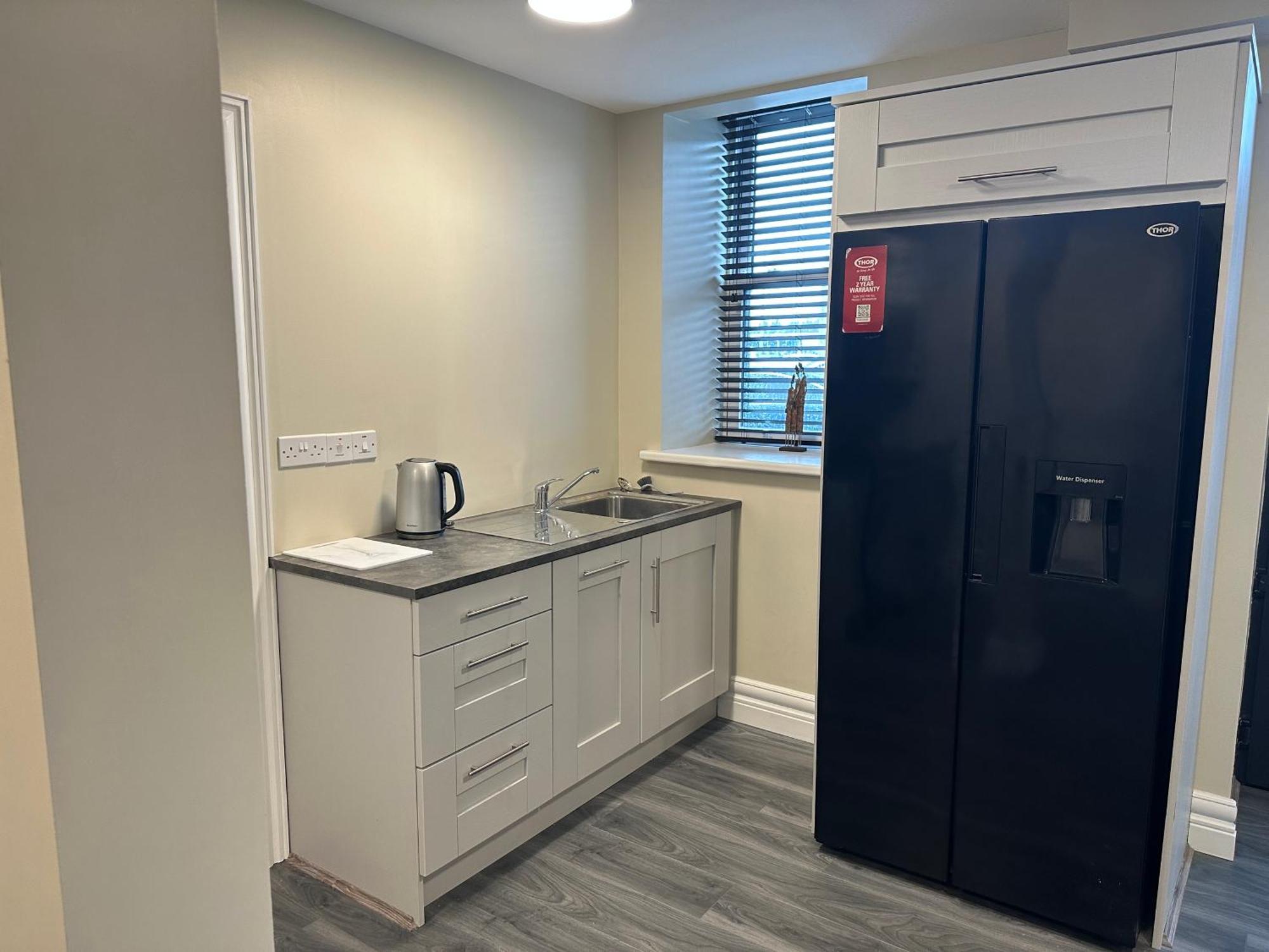 Adams Complex Apartment Tullamore Bagian luar foto